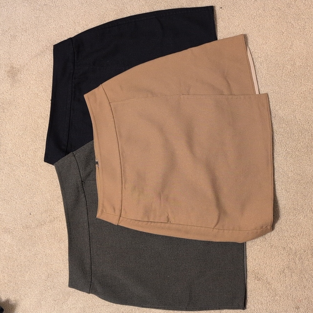 Used Uniqlo Skirts Count 3 Bundle Size 4